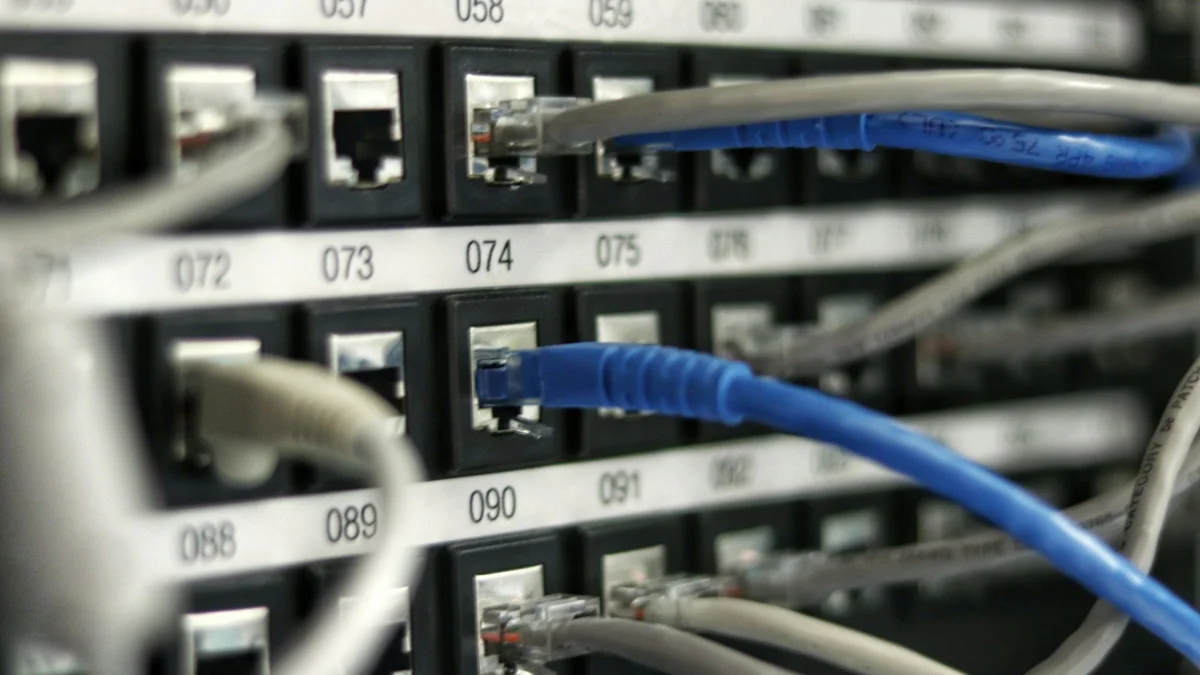 High-speed Irish fiber broadband router and Anti-Freeze 9.8 server optimization for zero buffering
